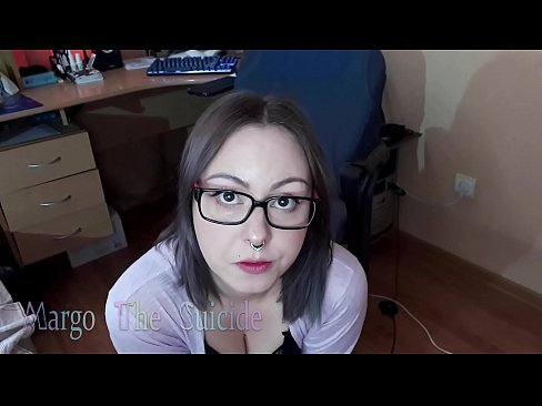 ❤️ Sexy meisje met bril zuigt Dildo diep op camera ❤️❌ Homemade porno at us ❌